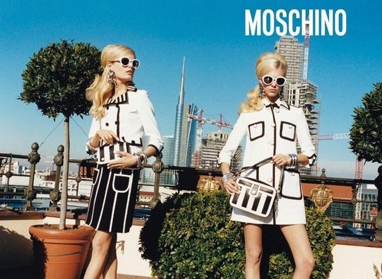 Retro és kampányelőzetes Moschino módra